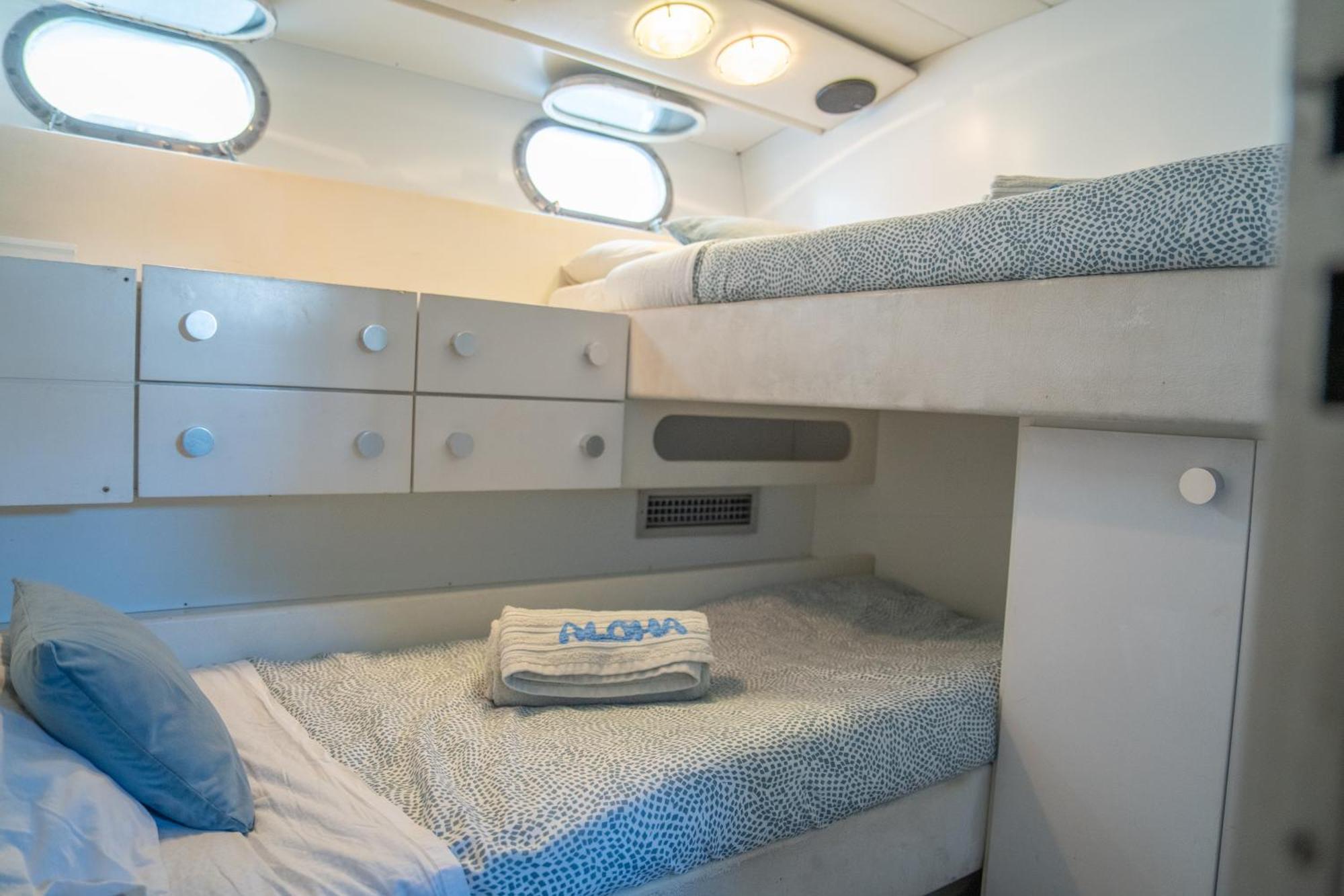 Boat Aloha Hotel Sant Adrià de Besòs Eksteriør billede
